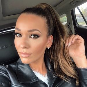 Meet your Posher, Shaynna